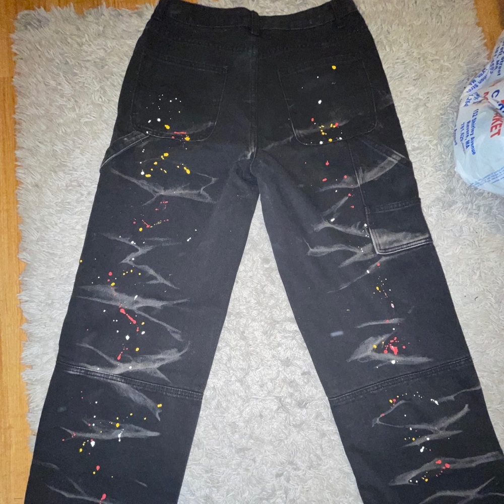 LOOSE FIT JEANS